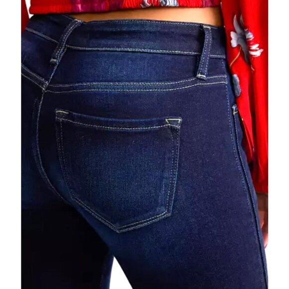 KanCan Signature Mid-Rise Skinny Stretch Jeans Size 27 Buckle BKE Button Fly - Picture 5 of 16